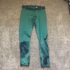 Nike compression leggings